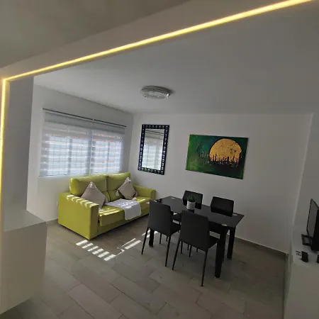 Adosado Ideal Para Vacaciones A 200m De La Playa * Torrevieja