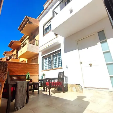 Adosado Ideal Para Vacaciones A 200m De La Playa * Torrevieja