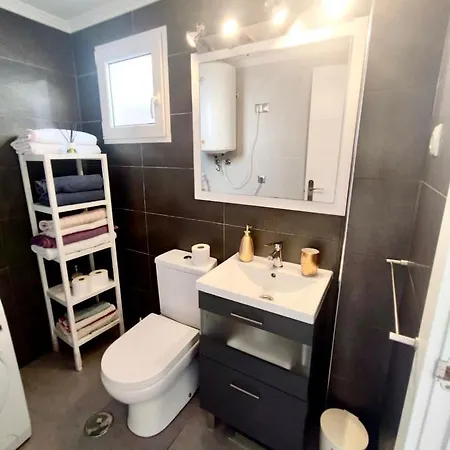 Adosado Ideal Para Vacaciones A 200m De La Playa Torrevieja