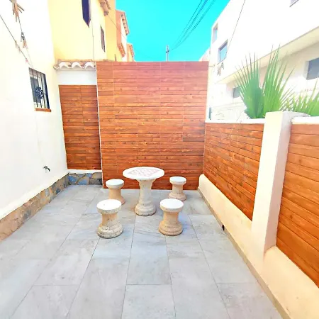 Adosado Ideal Para Vacaciones A 200m De La Playa Torrevieja